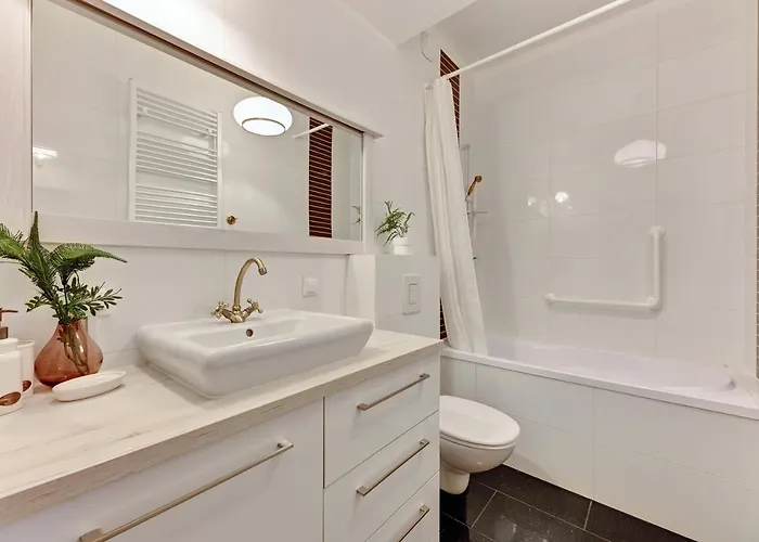 Center Jaglana Abcd With Parking