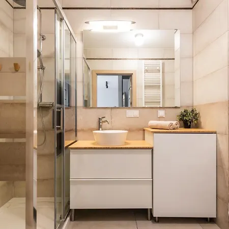 Center Jaglana Abcd With Parking *