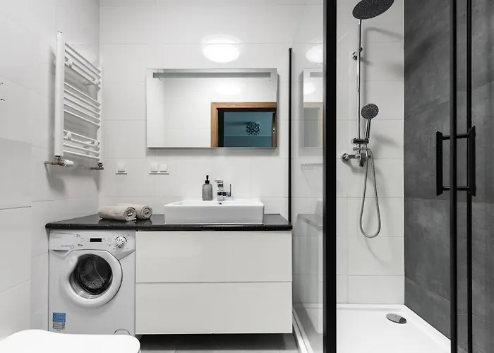 Center Jaglana Abcd With Parking Apartment