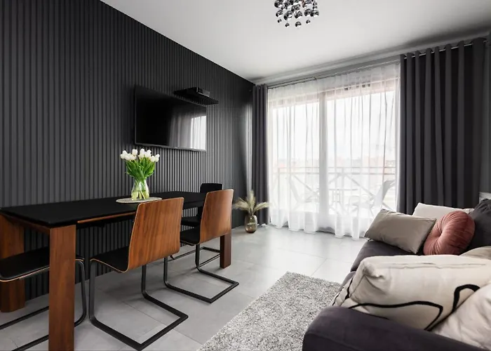 Center Jaglana Abcd With Parking 格但斯克